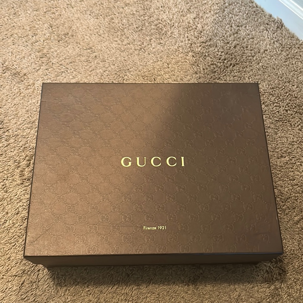 White Gucci High Top . Used Conditions . Size: Men 9